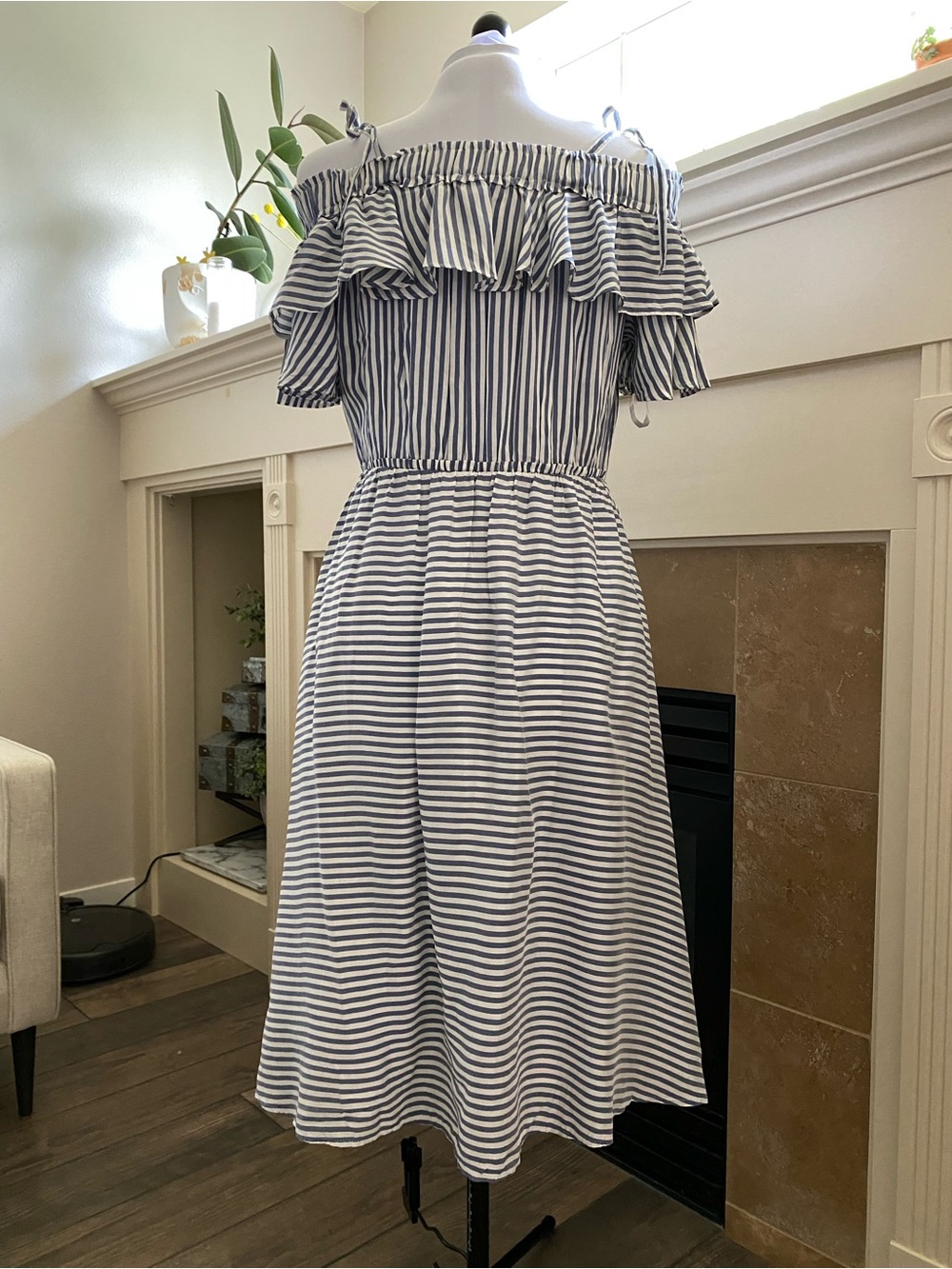 NWT LOFT Striped Off-Shoulder Ruffle Dress - Blue & White - Picture 2 of 5